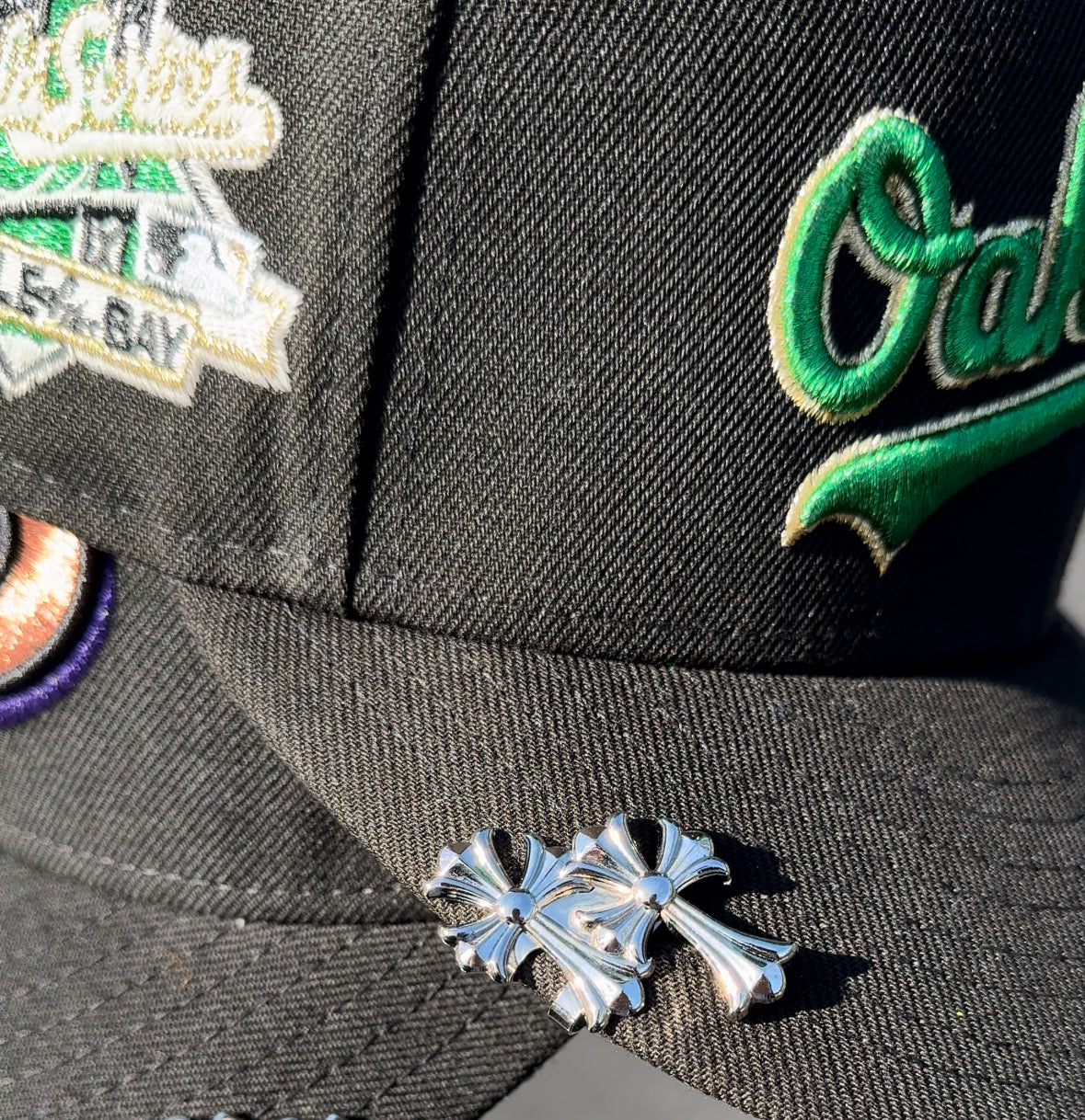 8. 3D silver chrome hat clip